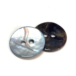 G410524\15 Natural Mother of Pearl Pale Blue Dyed Shell Button (16mm)